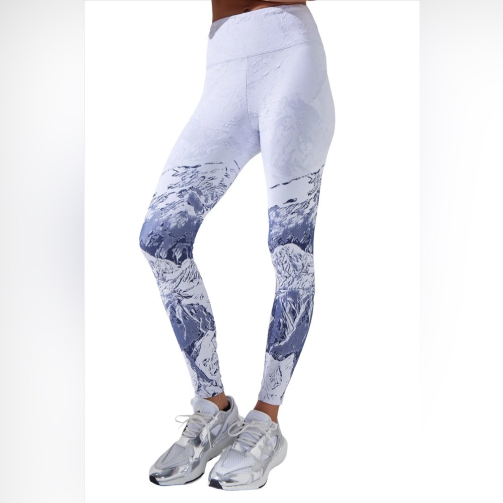 Textured Noli Aspen Medium-Hi impact workout leggings, MSRP $118, S
